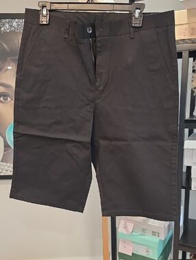 Mens Black Flat-Front Performance Shorts